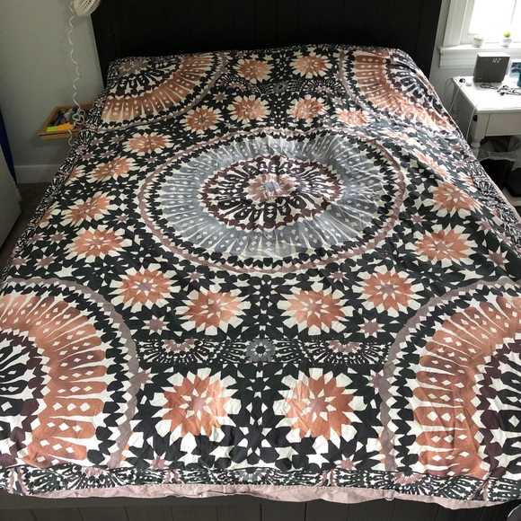 Urban Outfitters Other - Urban Outfitters duvet cover